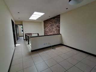 Casa en venta en Ensenada de San Isidro zona 16 — Casa en Alquiler en Ensenada de San Isidro, Zona 16, Guatemala, Ciudad — miniatura 3 de 12