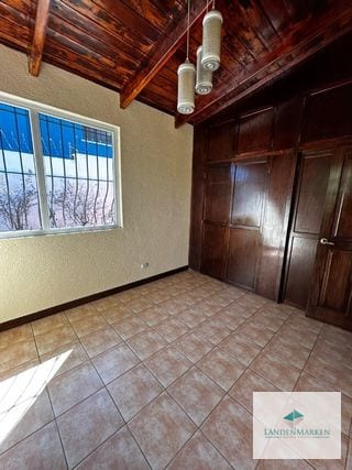 VENTA  DE CASA DE UN NIVEL EN CARRERTERA A EL SALVADOR , LOMAS DE SAN RAFAEL — Casa en Venta en Lomas de San Rafael, Carretera a El Salvador, Guatemala, Ciudad — miniatura 3 de 15