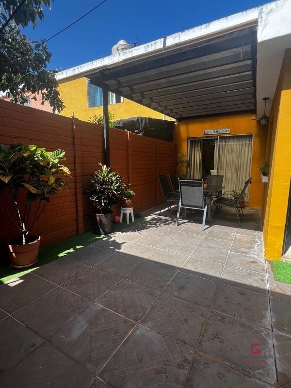 Casa en Venta Sector A10, San Cristóbal — Casa en Venta en Zona 8 Mixco, Guatemala, Ciudad — foto 2 de 14