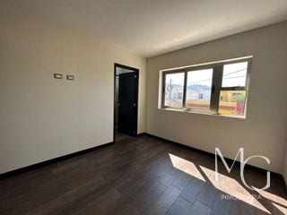 Venta de Casa en Hacienda Real Zona 16 — Casa en Venta en Hacienda Real, Zona 16, Guatemala, Ciudad — miniatura 3 de 7