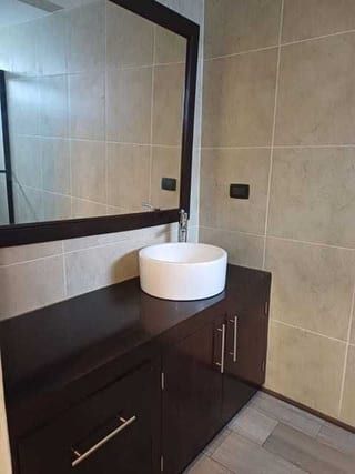 VENTA DE APARTAMENTO EN KM 17 CARRETERA A EL SALVADOR VILLA CLARITA REMODELADO. — Apartamento en Venta en Carretera a El Salvador, Guatemala, Ciudad — miniatura 4 de 9