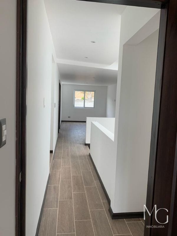 Vendo Casa en San Cristóbal — Casa en Venta en Zona 8 Mixco, Guatemala, Ciudad — foto 1 de 5