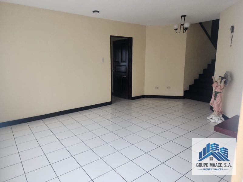 Vendo casa en Santa Rosalia  Carretera a el Salvador — Casa en Venta en Santa Rosalia La Laguna, Carretera a El Salvador, Guatemala, Ciudad — foto 13 de 16