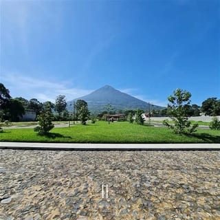 Casa en Antigua Guatemala — Casa en Venta en Antigua, Sacatepéquez — miniatura 1 de 4