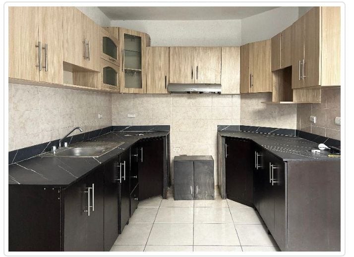 BONITA CASA EN VENTA EN MANANTIALES KM. 19.5 CES — Casa en Venta en Carretera a El Salvador, Guatemala, Ciudad — foto 12 de 12