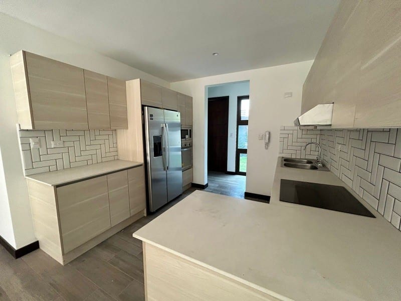Townhouse en renta zona 15 VH1 — Casa en Alquiler en Zona 15, Guatemala, Ciudad — foto 16 de 17