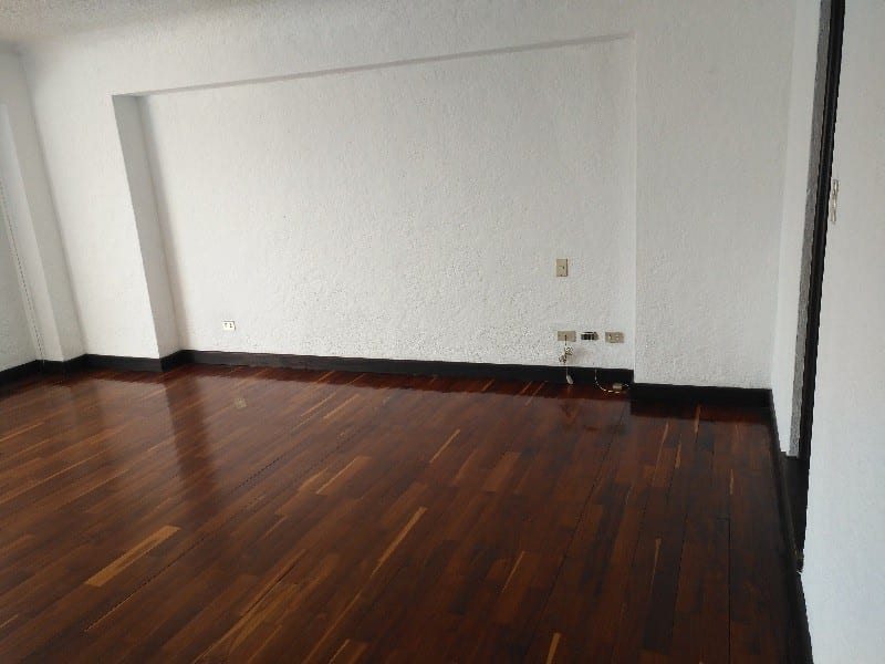 Apartamento en venta edificio Santa Clara Las Cañas zona 10 — Apartamento en Venta en Zona 10, Guatemala, Ciudad — foto 8 de 8