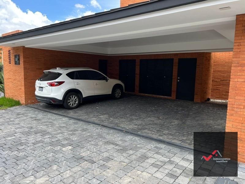 CASA EN VENTA ZONA 16  — Casa en Venta en San Isidro, Zona 16, Guatemala, Ciudad — foto 5 de 14
