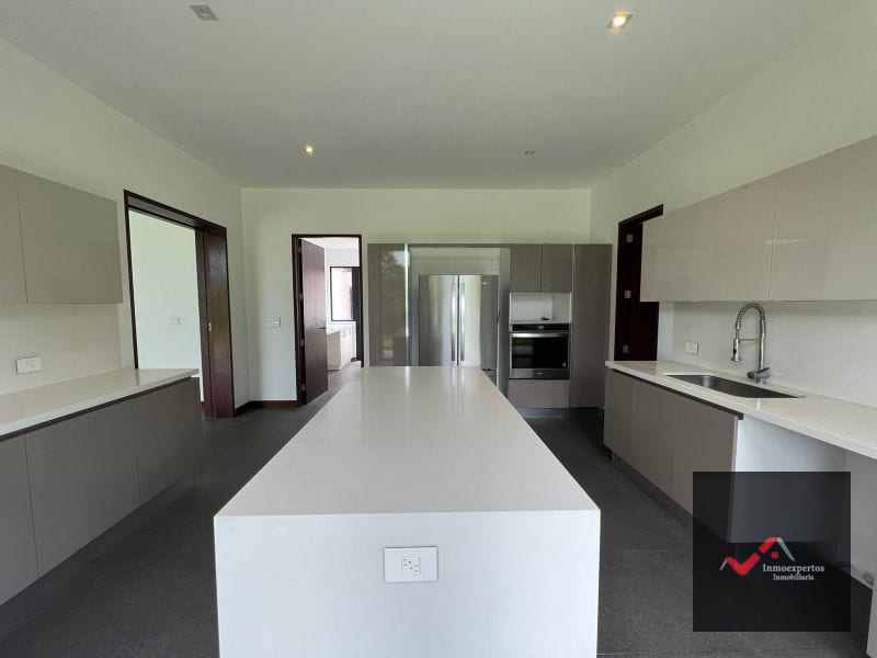 CASA EN VENTA ZONA 16  — Casa en Venta en San Isidro, Zona 16, Guatemala, Ciudad — foto 7 de 14