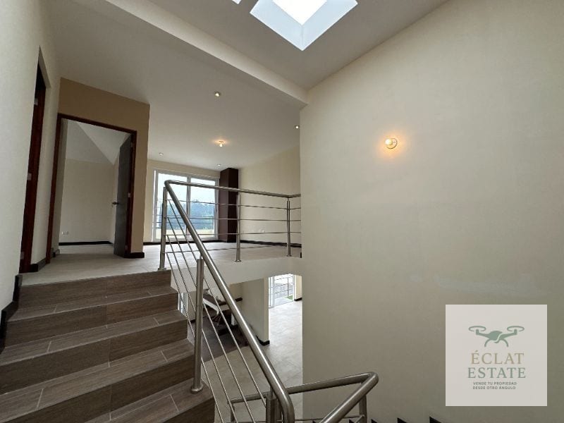 Casa en Fraijanes en Venta | Villa Verde 2 – Excelente Ubicación — Casa en Venta en Vila Verde II, Carretera a El Salvador, Guatemala, Ciudad — foto 4 de 17