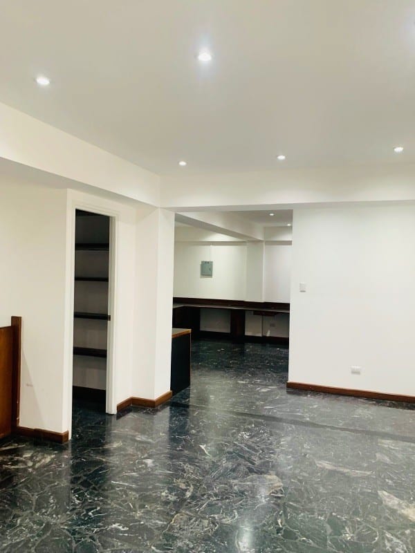 Oficina en venta zona 10 sobre diagonal 6 frente a Oakland Place — Oficina en Venta en Zona 10, Guatemala, Ciudad — foto 4 de 13