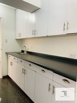Oficina en venta  zona 10 sobre diagonal 6 frente a Oakland Place — Oficina en Venta en Zona 10, Guatemala, Ciudad — miniatura 5 de 13