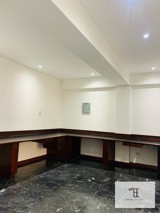 Oficina en venta  zona 10 sobre diagonal 6 frente a Oakland Place — Oficina en Venta en Zona 10, Guatemala, Ciudad — miniatura 10 de 13
