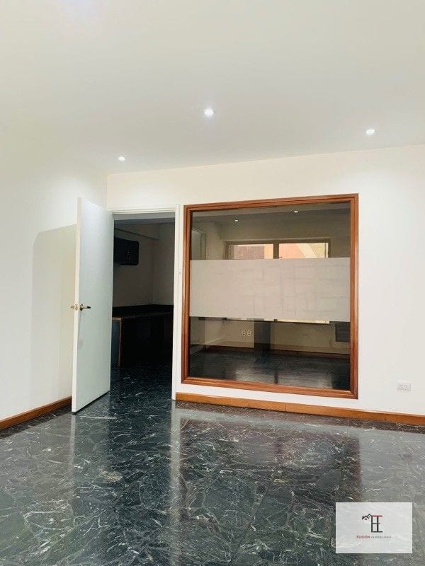 Oficina en venta  zona 10 sobre diagonal 6 frente a Oakland Place — Oficina en Venta en Zona 10, Guatemala, Ciudad — foto 13 de 13