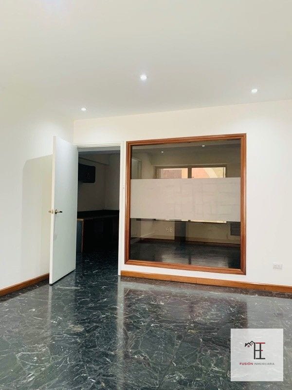 Oficina en venta zona 10 sobre diagonal 6 frente a Oakland Place — Oficina en Venta en Zona 10, Guatemala, Ciudad — foto 13 de 13