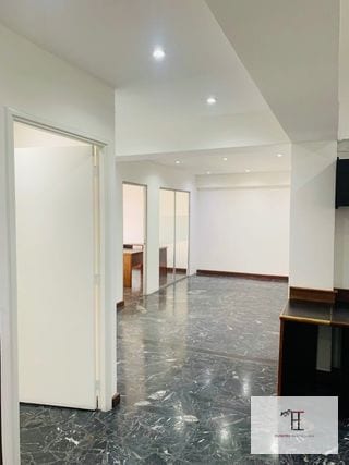 Oficina en venta  zona 10 sobre diagonal 6 frente a Oakland Place — Oficina en Venta en Zona 10, Guatemala, Ciudad — miniatura 2 de 13