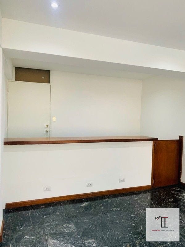 Oficina en venta zona 10 sobre diagonal 6 frente a Oakland Place — Oficina en Venta en Zona 10, Guatemala, Ciudad — foto 8 de 13