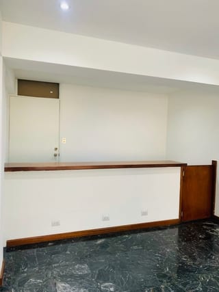 Oficina en venta zona 10 sobre diagonal 6 frente a Oakland Place — Oficina en Venta en Zona 10, Guatemala, Ciudad — miniatura 8 de 13