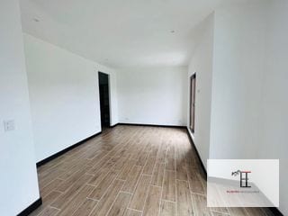 Vendo apartamento de 2 dormitorios en zona 10 — Apartamento en Venta en Habitat Ciudad Vieja, Zona 10, Guatemala, Ciudad — miniatura 10 de 11