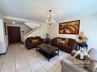 CASA EN VENTA ZONA 16 - 3 Habitaciones + estudio — Casa en Venta en Alamedas de San Isidro, Zona 16, Guatemala, Ciudad — miniatura 1 de 9