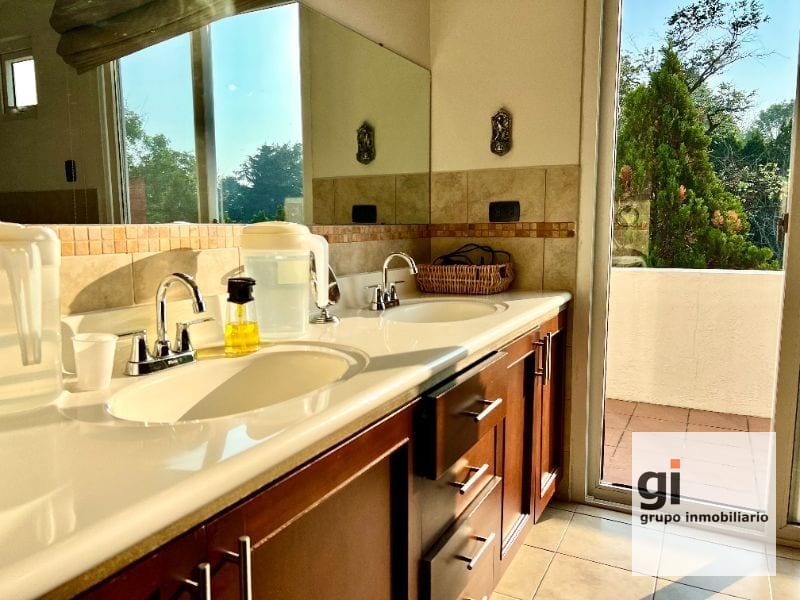 Casa en venta en la Montaña dentro de condominio pequeño - Image 5