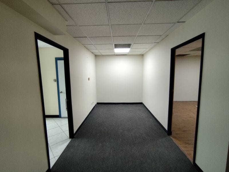 Oficina Europlaza Z.14 — Oficina en Alquiler en Zona 10, Guatemala, Ciudad — foto 2 de 9
