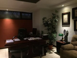 Oficina en Alquiler, Geminis 10 — Oficina en Alquiler en Géminis 10, Zona 10, Guatemala, Ciudad — miniatura 4 de 8