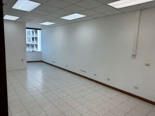 OFICINA TORRE PRADERA 210 M2, ZONA 10 — Oficina en Alquiler en Zona Pradera, Zona 10, Guatemala, Ciudad — miniatura 8 de 10