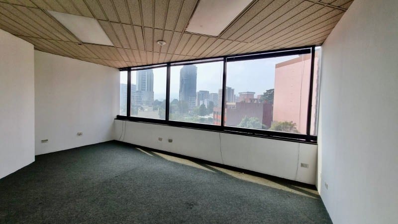 Oficina en renta Edificio Murano Center zona 10 — Oficina en Alquiler en Murano Center, Zona 10, Guatemala, Ciudad — foto 4 de 7