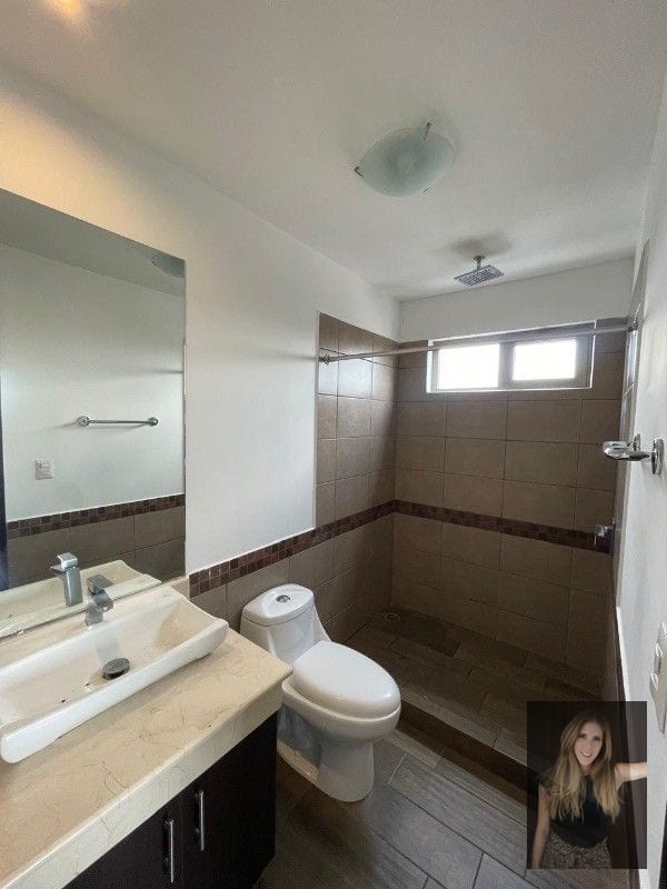 Apartamento en renta Edificio Verona zona 10 — Apartamento en Alquiler en Zona 10, Guatemala, Ciudad — foto 14 de 15