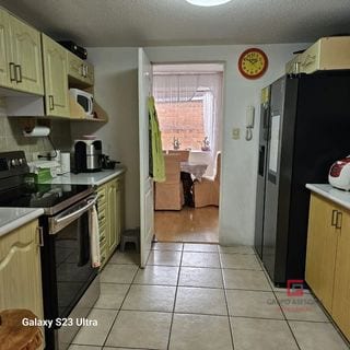Moderna casa en venta en Jardines de Las Dalias zona 3, Mixco — Casa en Venta en Zona 3 Mixco, Guatemala, Ciudad — miniatura 2 de 17