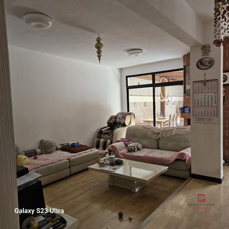 Moderna casa en venta en Jardines de Las Dalias zona 3, Mixco — Casa en Venta en Zona 3 Mixco, Guatemala, Ciudad — foto 13 de 17