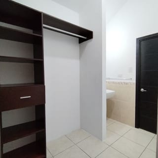Casa en venta en Vistas de San Isidro zona 16 — Casa en Venta en Vistas de San Isidro, Zona 16, Guatemala, Ciudad — miniatura 3 de 15