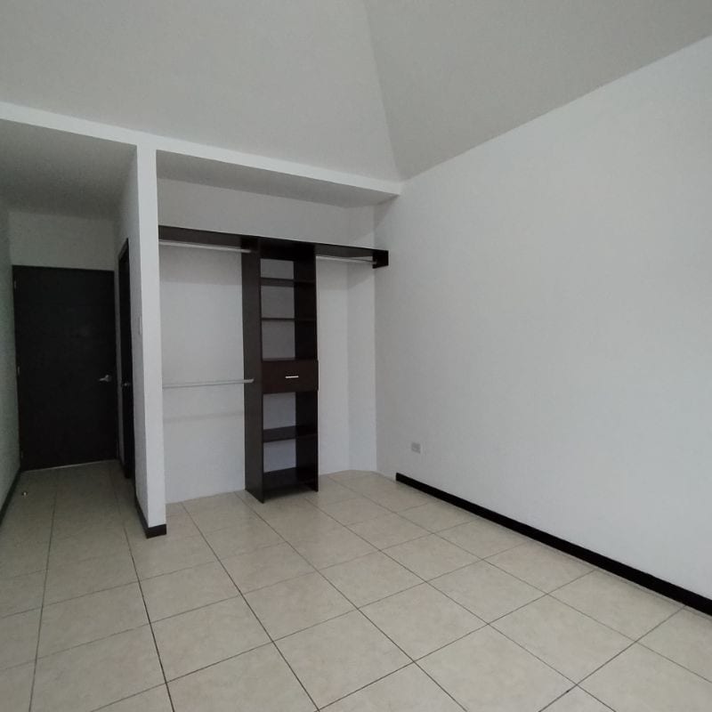 Casa en venta en Vistas de San Isidro zona 16 — Casa en Venta en Vistas de San Isidro, Zona 16, Guatemala, Ciudad — foto 2 de 15