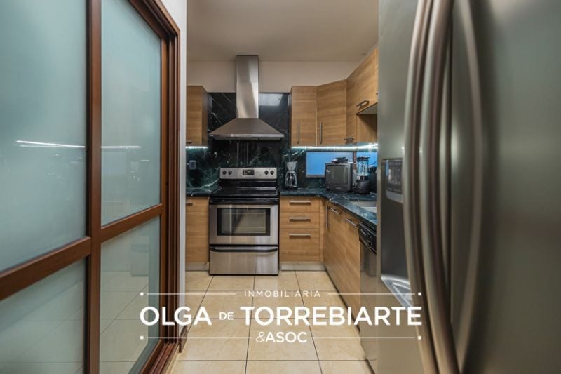 Apartamento amueblado en Santa María, Zona 10 — Apartamento en Alquiler en Santa María, Zona 10, Guatemala, Ciudad — foto 9 de 13
