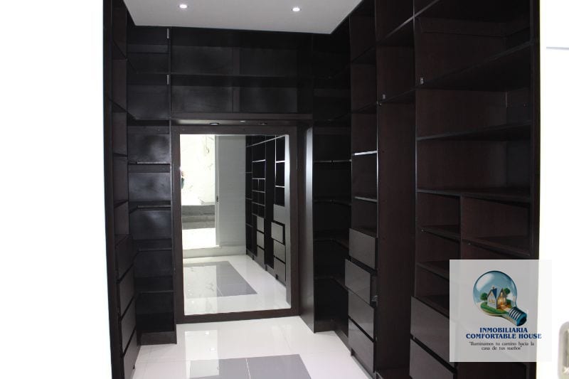 Casa Lujosa de 2 niveles cerca de Trigales Quetzaltenango — Casa en Venta en Quetzaltenango, Quetzaltenango — foto 11 de 15