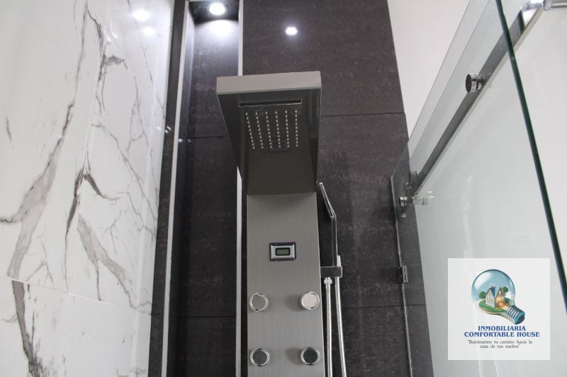 Casa  Lujosa de 2 niveles cerca de Trigales Quetzaltenango — Casa en Venta en Quetzaltenango, Quetzaltenango — foto 13 de 15