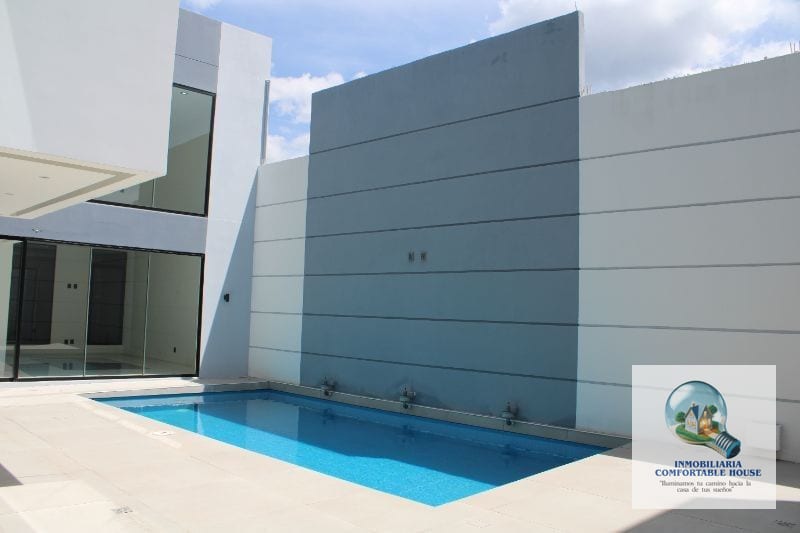 Casa  Lujosa de 2 niveles cerca de Trigales Quetzaltenango — Casa en Venta en Quetzaltenango, Quetzaltenango — foto 9 de 15