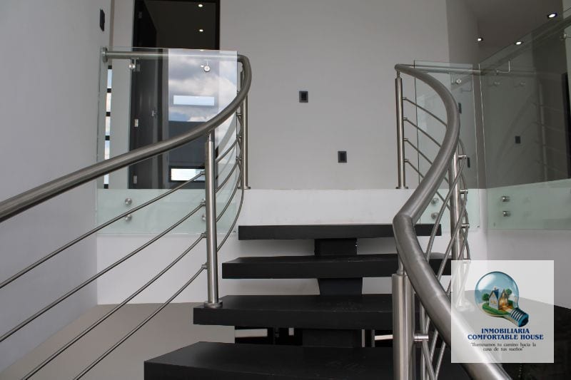 Casa  Lujosa de 2 niveles cerca de Trigales Quetzaltenango — Casa en Venta en Quetzaltenango, Quetzaltenango — foto 10 de 15