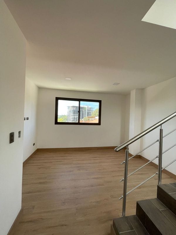 LINDAS CASAS PARA ESTRENAR EN ALTOS DE VISTA HERMOSA ZONA 15 VH1 LA ISLA — Casa en Venta en Vista Hermosa I, Zona 15, Guatemala, Ciudad — foto 5 de 15