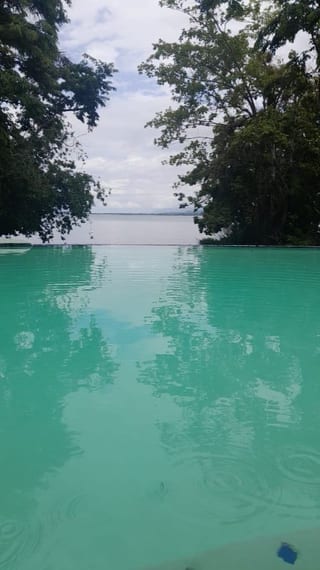 Rio Dulce/ Casa Vacacional en Venta/se Acepta Canje+ Ribete — Casa vacacional en Venta en Río dulce, Izabal — miniatura 1 de 4