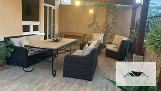 EN RENTA Y VENTA AMPLIA CASA ZONA 15 VH2 CON PERGOLA Y JARDIN — Casa en Alquiler en Vista Hermosa II, Zona 15, Guatemala, Ciudad — miniatura 2 de 17