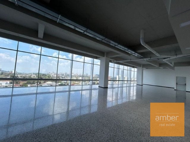 Edificio Preda, zona 10 — Edificio en Alquiler en Zona 10, Guatemala, Ciudad — foto 4 de 10