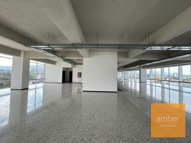 Edificio Preda, zona 10 — Edificio en Alquiler en Zona 10, Guatemala, Ciudad — foto 2 de 10