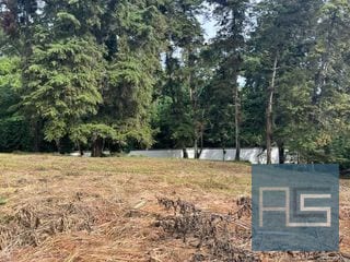 Terreno amplio en venta en Lomas de San Isidro, zona 16 — Terreno en Venta en Lomas de San Isidro, Zona 16, Guatemala, Ciudad — miniatura 1 de 6