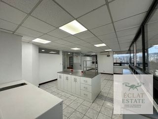 Oficina de 225 m² en Renta en Zona 10. — Oficina en Alquiler en Topacio Azul, Zona 10, Guatemala, Ciudad — miniatura 4 de 9