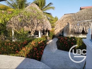 Terreno con 2 boungalows en Monterrico — Terreno en Venta en Monterrico, Santa Rosa — miniatura 2 de 7