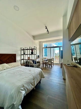 Moderno apartamento amueblado en venta zona 13 — Apartamento en Venta en Zona 13, Guatemala, Ciudad — miniatura 1 de 5