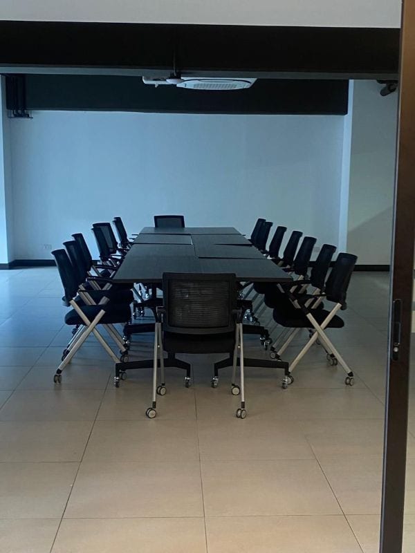 VENDO 2 OFICINAS (JUNTAS O SEPARADAS) Z9, CALLE MONTÚFAR — Oficina en Venta en Zona 9, Guatemala, Ciudad — foto 5 de 13