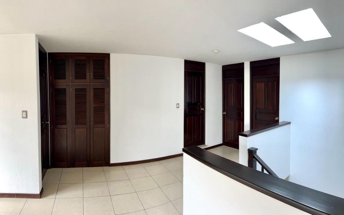 CASA VENTA SANTA MÓNICA — Casa en Venta en Santa Monica II, Carretera a El Salvador, Guatemala, Ciudad — foto 3 de 10
